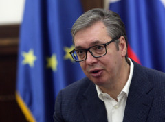 Vučić stigao u Slovačku, sledi sastanak sa Ficom i Orbanom u Komarnu