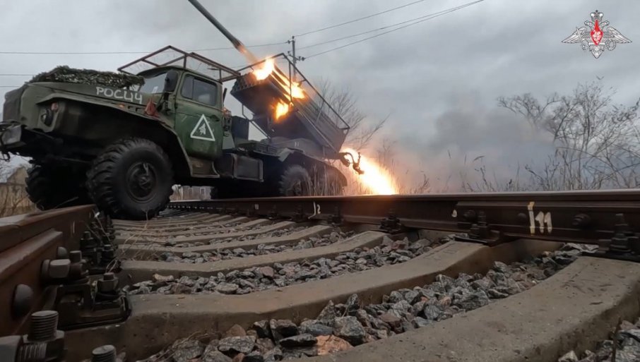 Velika ruska ofanziva severno od Ugljedara, kotao za Kurahov se zatvara; Borbe za svaki metar kod Krasnog Limana (MAPA/VIDEO)