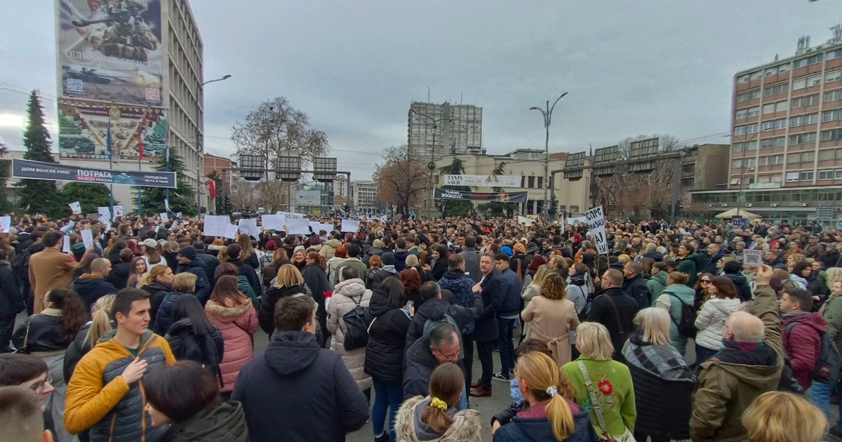 Istraživanje Ipsos decembar 2024: Opozicija nije profitirala, vlast nije izgubila