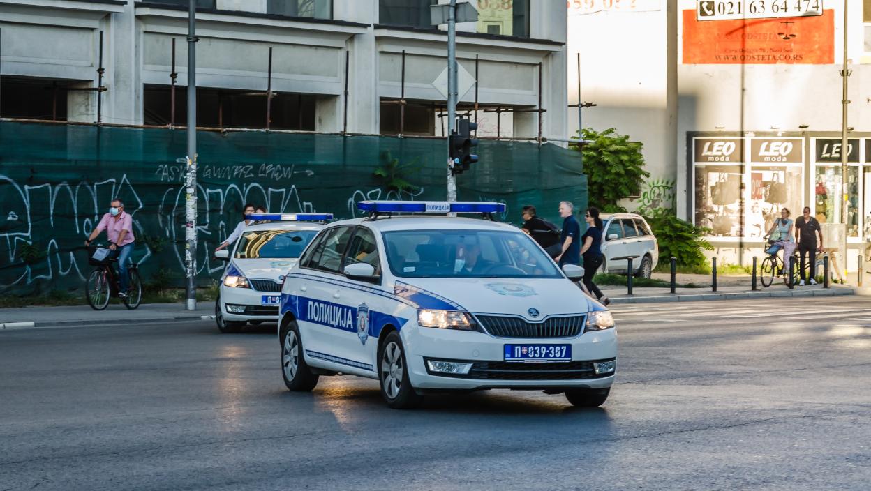 Drama na ulicama Bačke Palanke: Mladić (19) nožem pretio smrću sugrađaninu